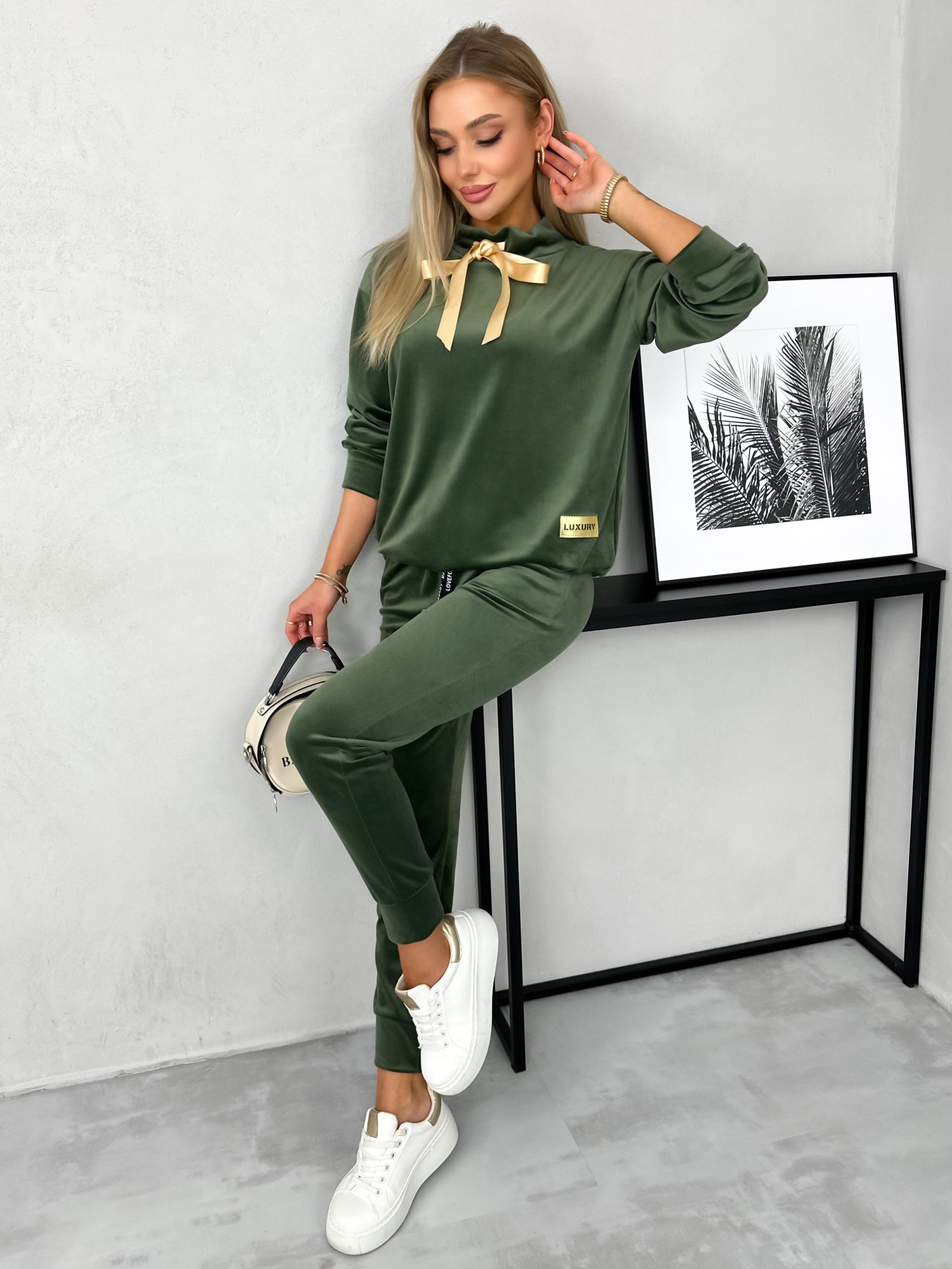 Dres Welurowy Margo Khaki Dres Welurowy Margo Khaki