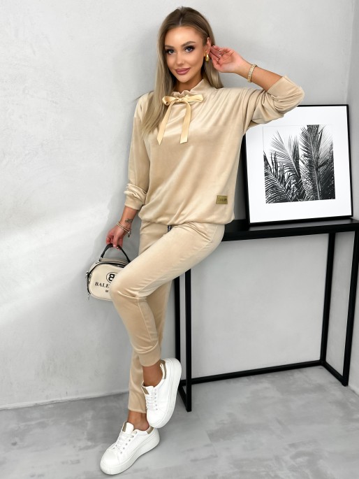 Dres Welurowy Margo Beżowy Dres Welurowy Margo Beżowy