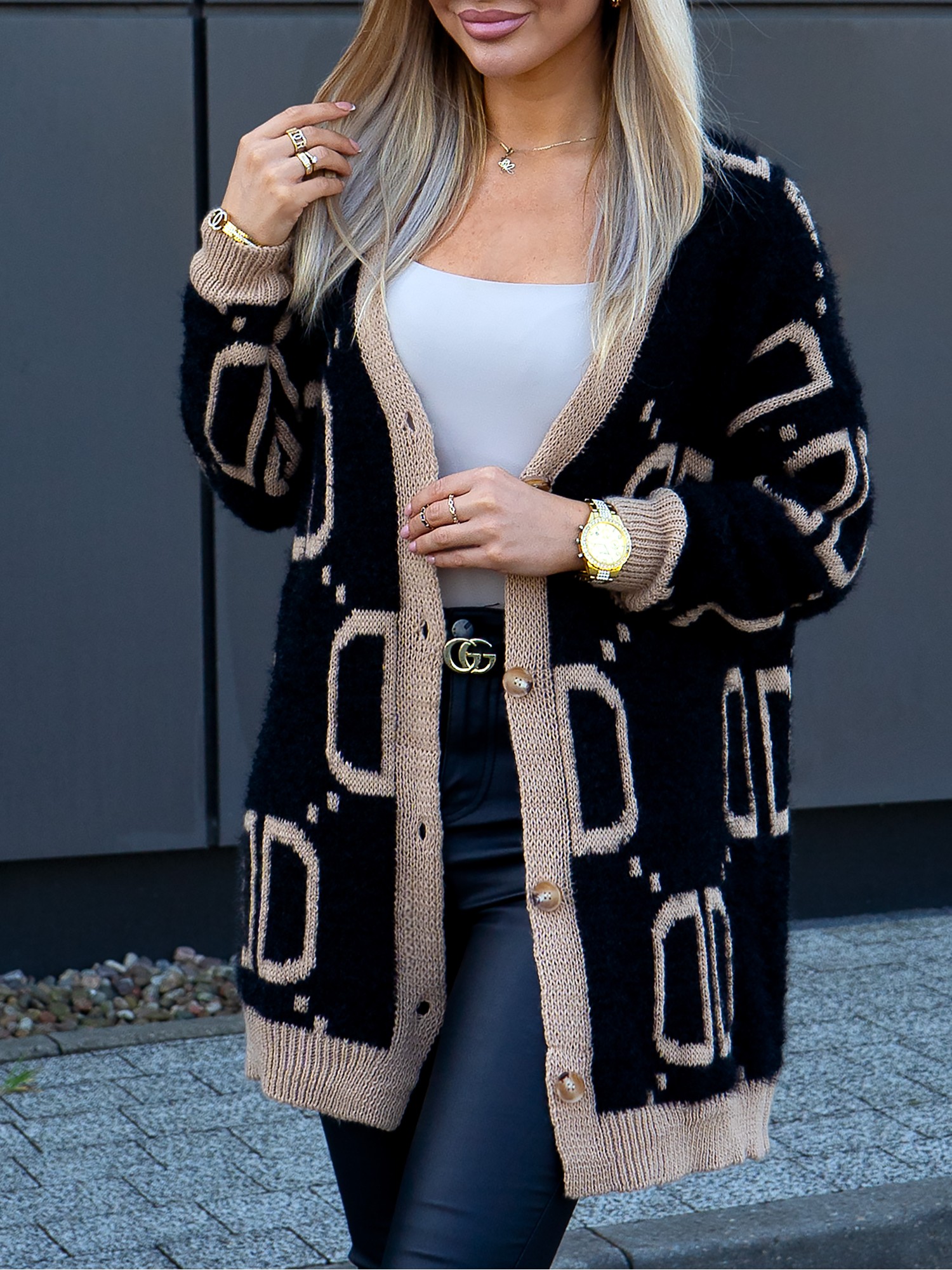 Sweter Trifoi Czarno-Beżowy Sweter Trifoi Czarno-Beżowy