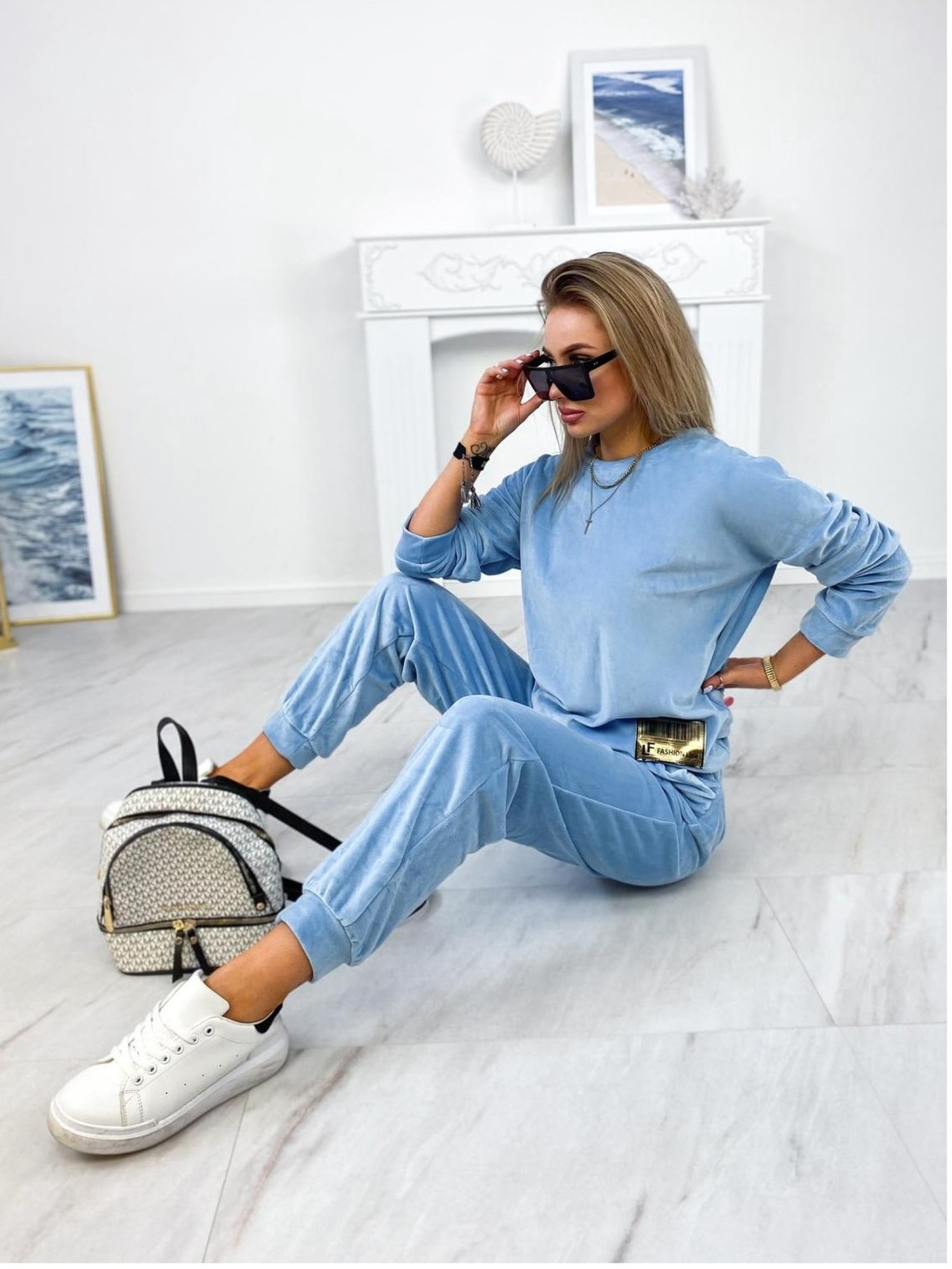 Dres Welurowy Fashionline Błękitny Dres Welurowy Fashionline Błękitny