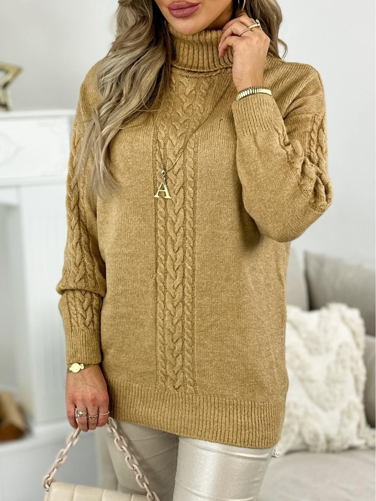 Sweter z Golfem Altii Camelowy Sweter z Golfem Altii Camelowy