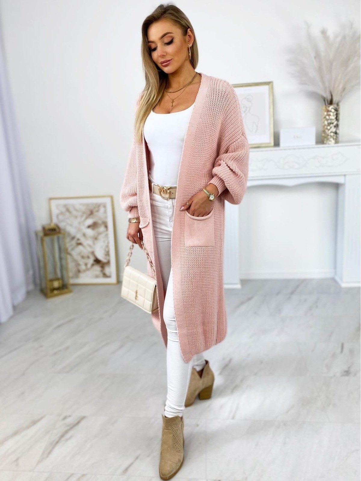 Sweter Long Mera Pudrowy Róż Sweter Long Mera Pudrowy Róż