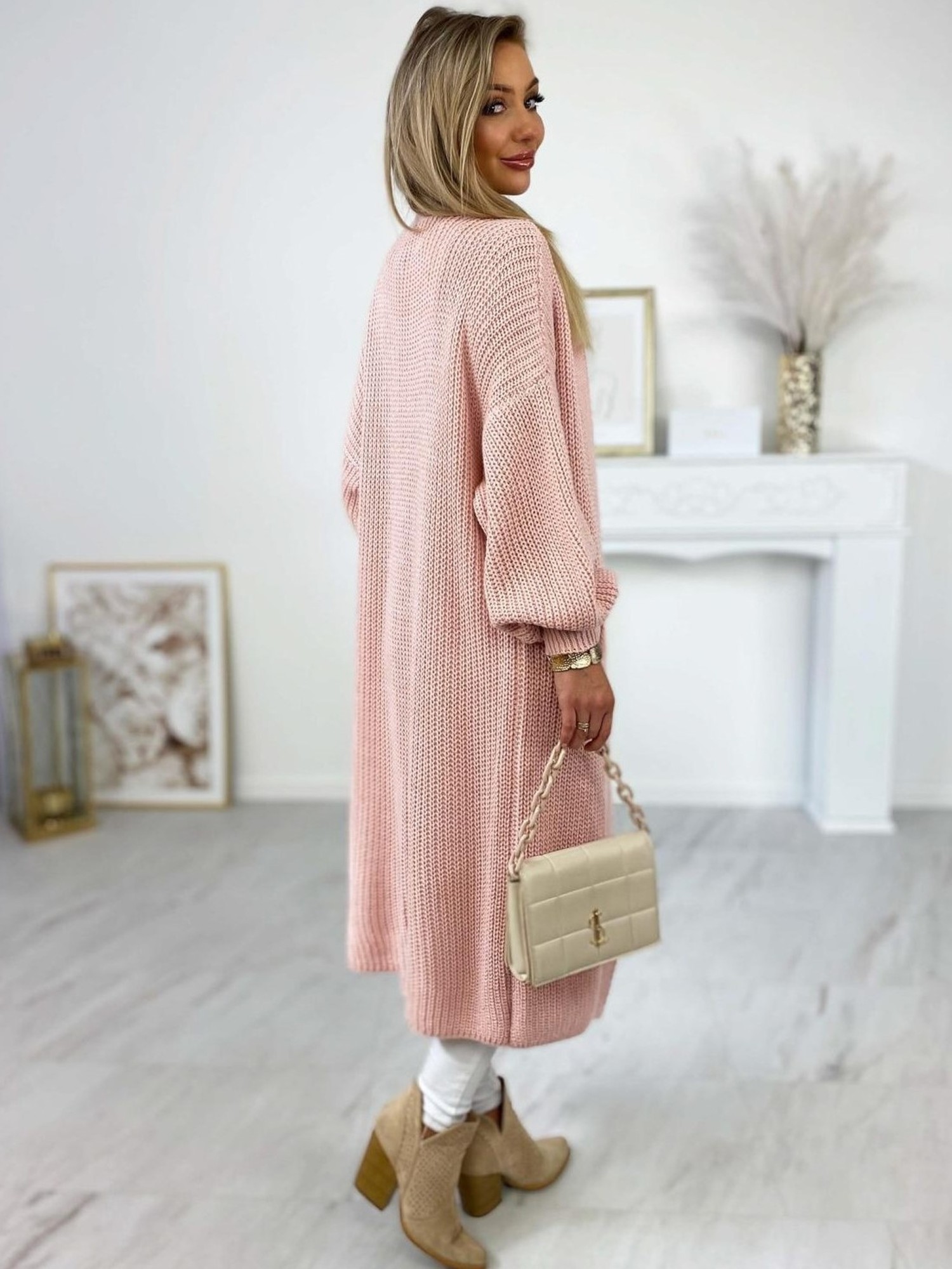 Sweter Long Mera Pudrowy Róż Sweter Long Mera Pudrowy Róż