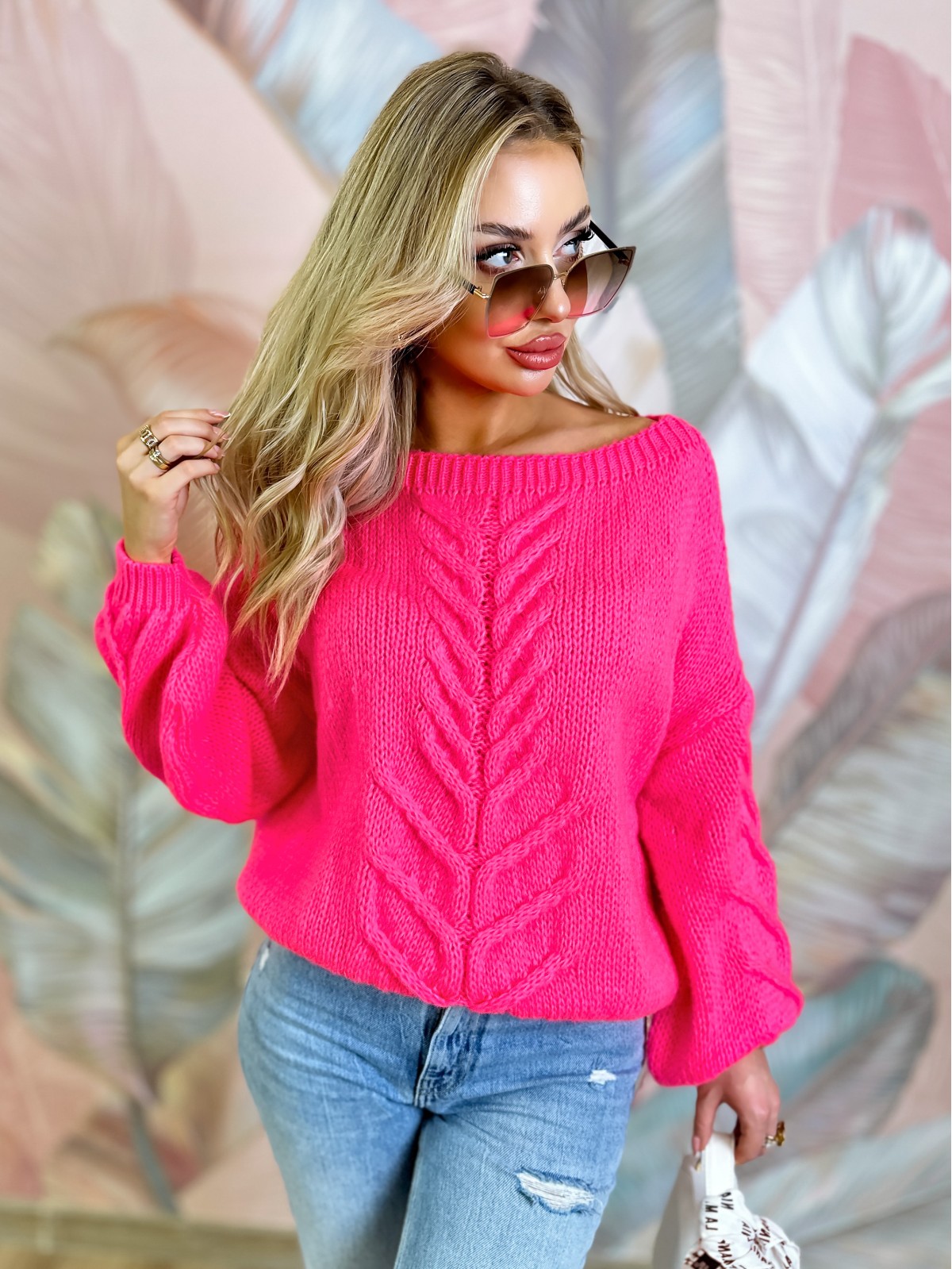 Sweter Rini Neonowy Róż Sweter Rini Neonowy Róż