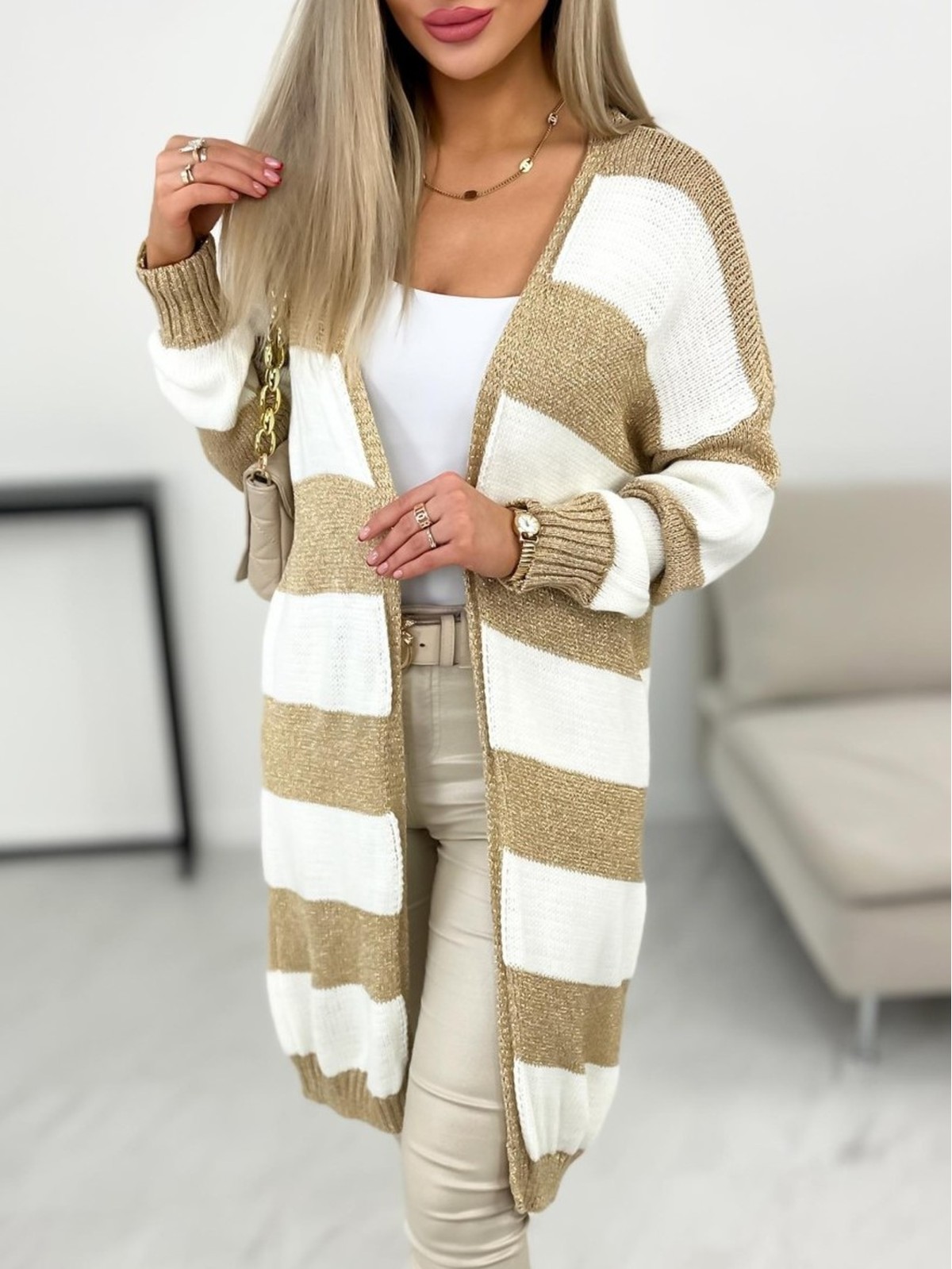 Sweter Kardigan Doly Biało-Złoty Sweter Kardigan Doly Biało-Złoty