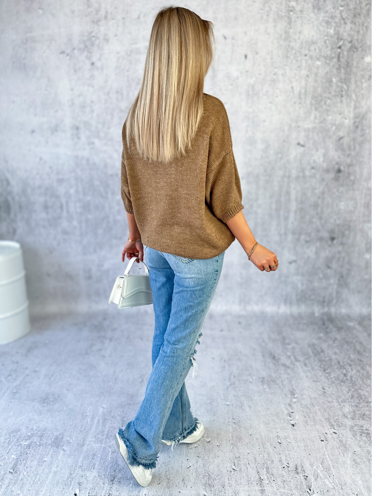 Sweter Mon Cheri Camelowy Sweter Mon Cheri Camelowy