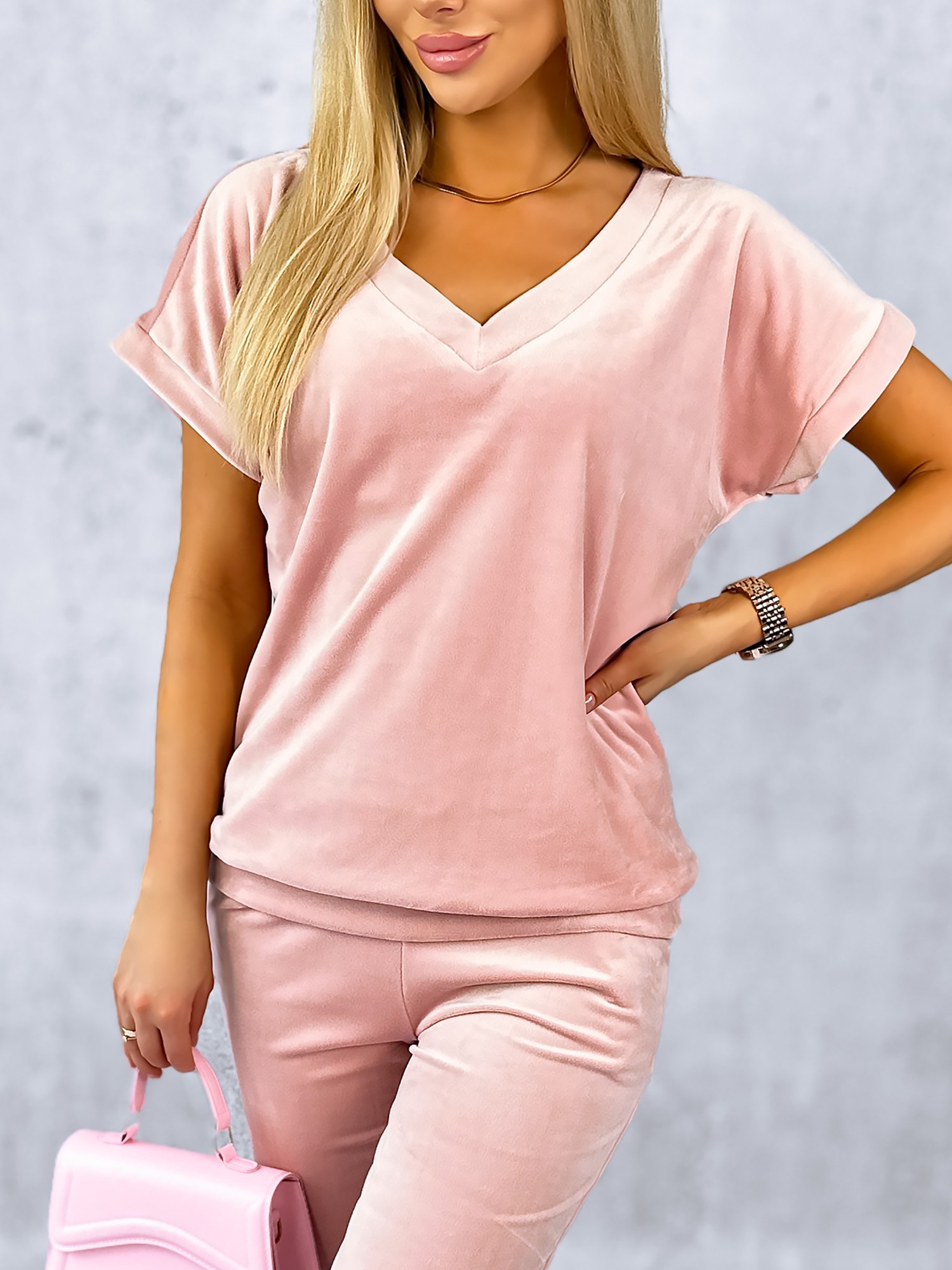 Dres Welurowy Candy Short Pudrowy Róż Dres Welurowy Candy Short Pudrowy Róż