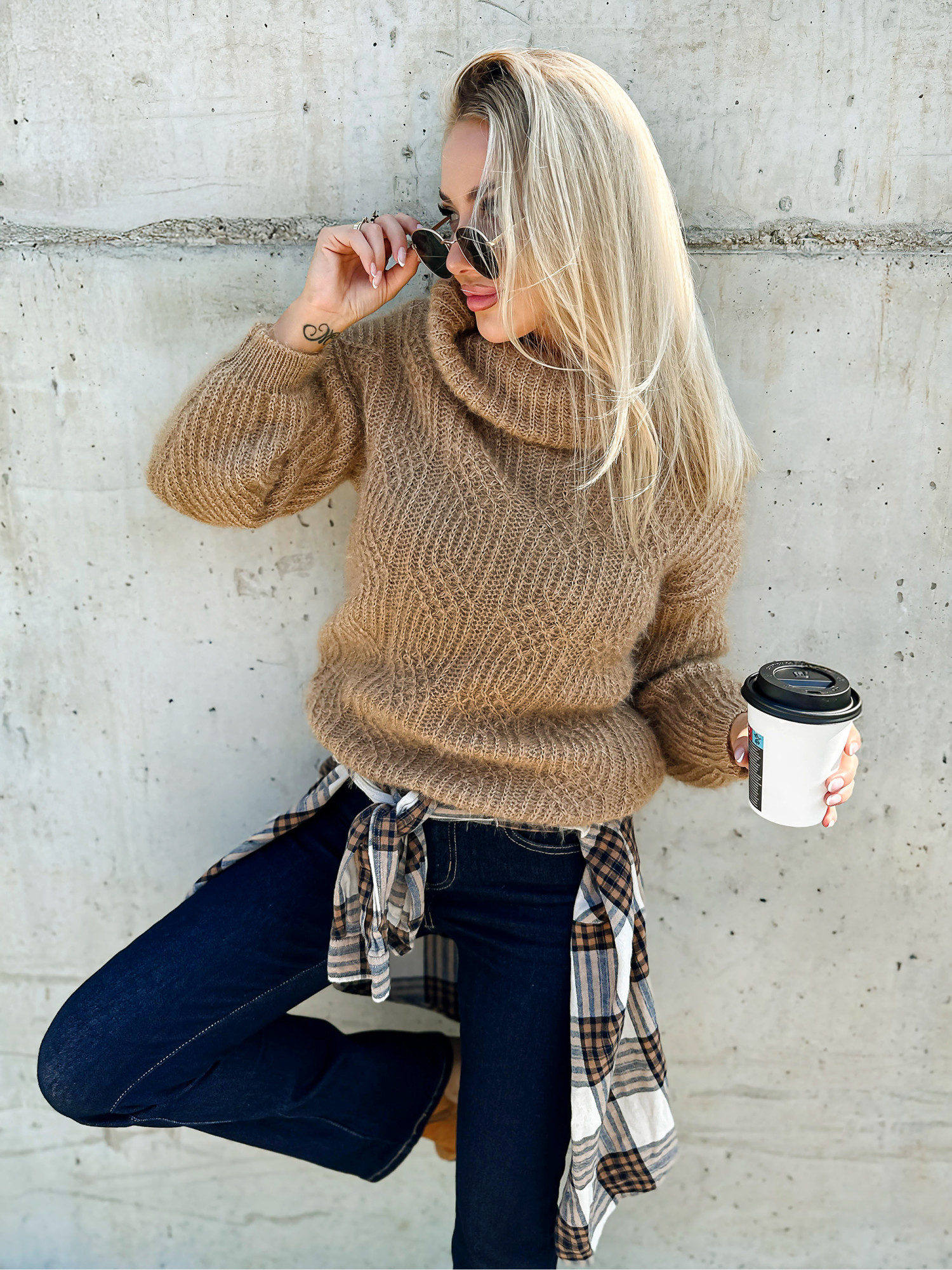 Sweter z Golfem Lidot Camelowy