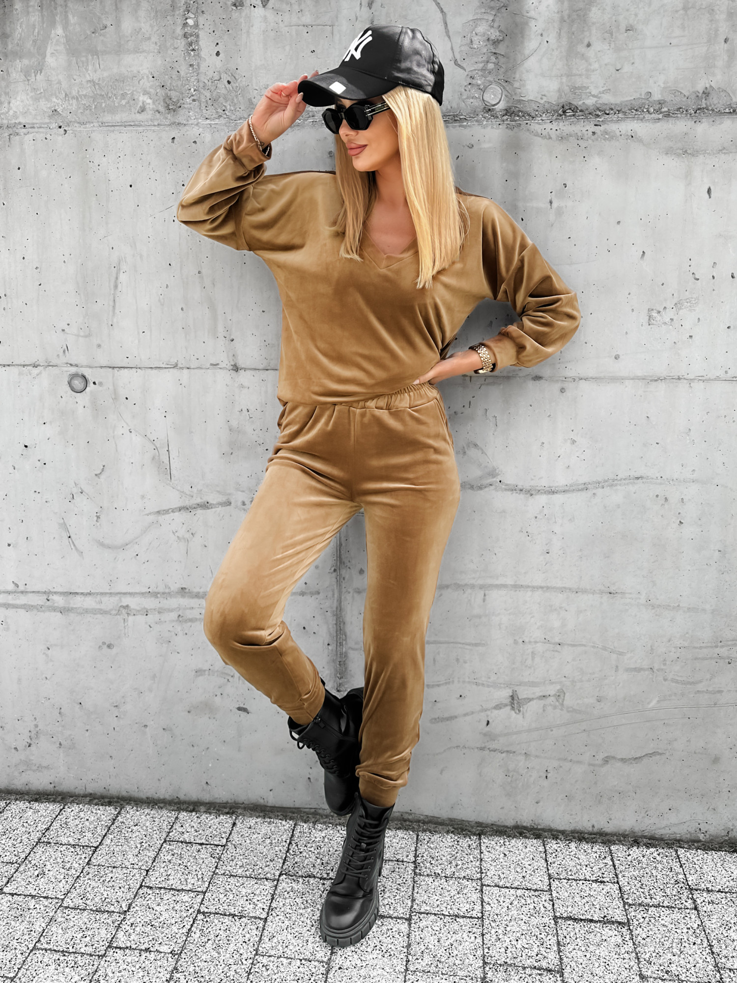 Dres Candy Welurowy Karmelowy