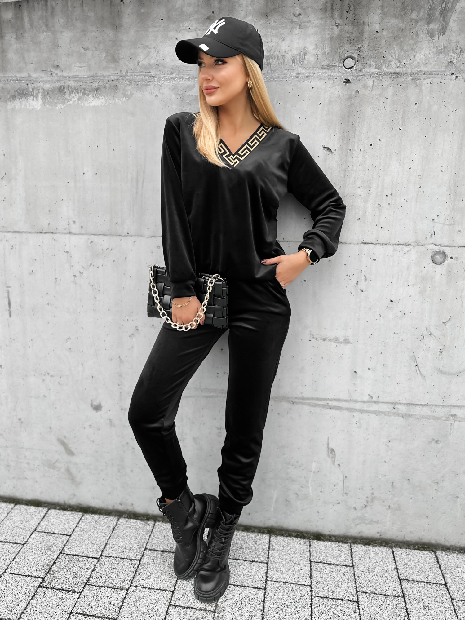 Dres Carla Czarny Dres Carla Czarny