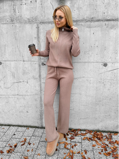 Komplet Sweterkowy Kourtney Brązowy Komplet Sweterkowy Kourtney Brązowy