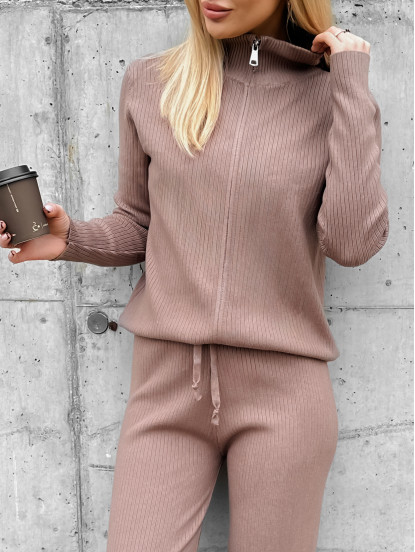Komplet Sweterkowy Kourtney Brązowy Komplet Sweterkowy Kourtney Brązowy
