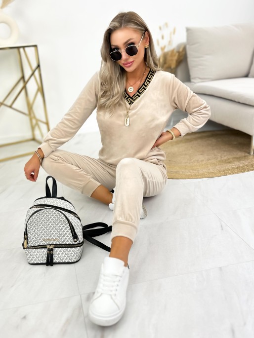 Dres Carla Jasny Beż Dres Carla Jasny Beż
