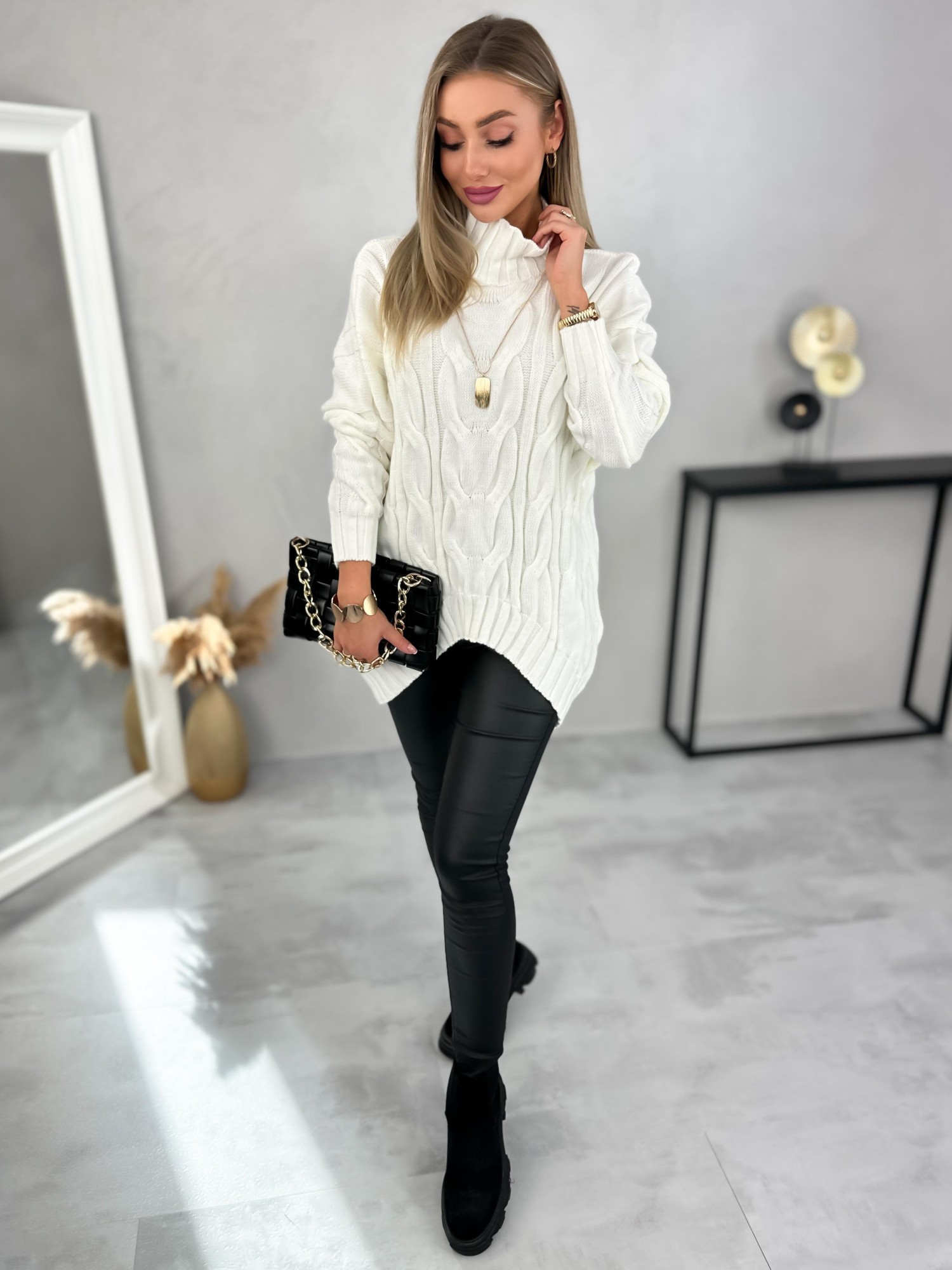 Sweter Ressa Kremowy Sweter Ressa Kremowy