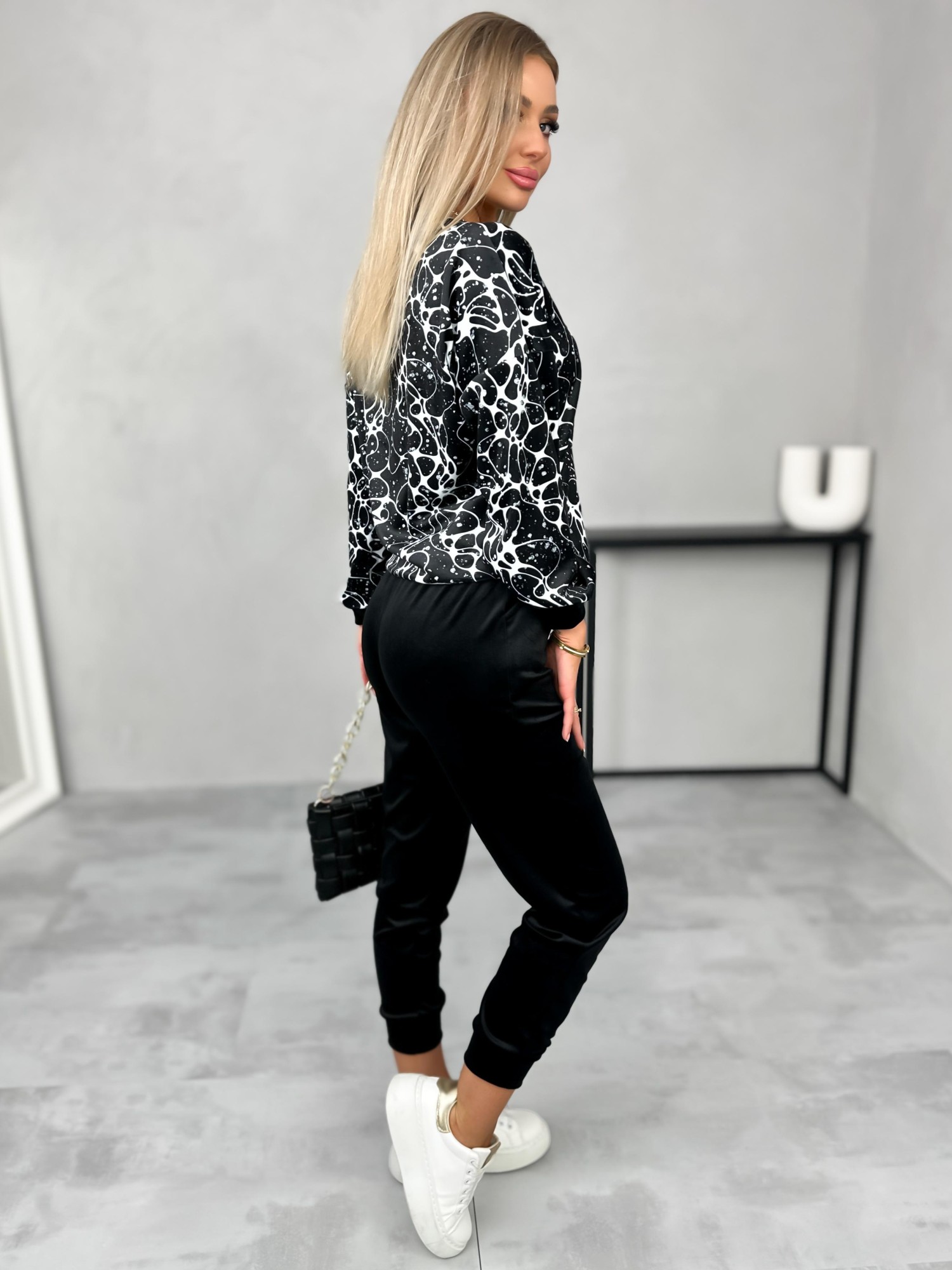 Dres Welurowy Verino nr 28 Dres Welurowy Verino nr 28